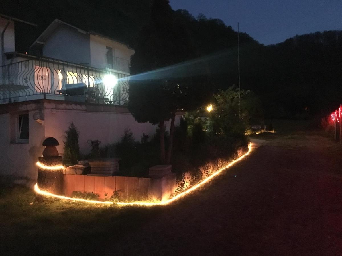 Loreleybrunnen Appartement Sankt Goarshausen Buitenkant foto