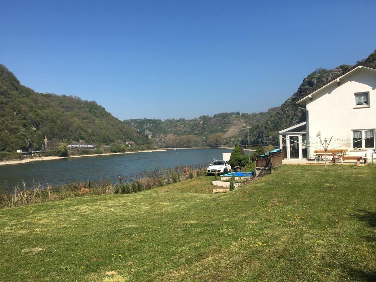 Loreleybrunnen Appartement Sankt Goarshausen Buitenkant foto